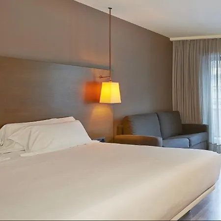 Otel Nh 4*